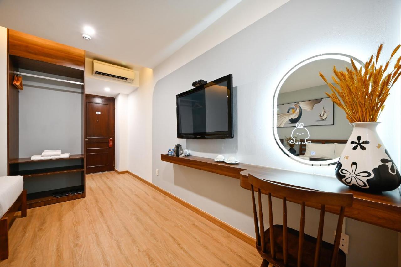 Pearl Central Hotel- Near Nguyen Hue Street Хошимин Экстерьер фото