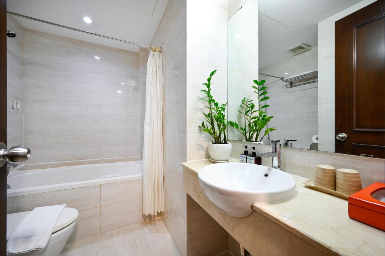 Pearl Central Hotel- Near Nguyen Hue Street Хошимин Экстерьер фото